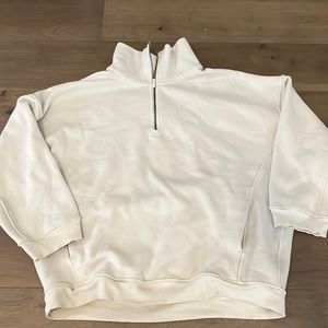 Lululemon Men’s oversized Half-zipped sweater